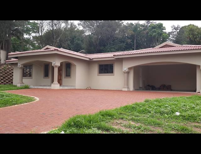 3 BEDROOM SIMPLEX FOR SALE IN ATHOLL HEIGHTS